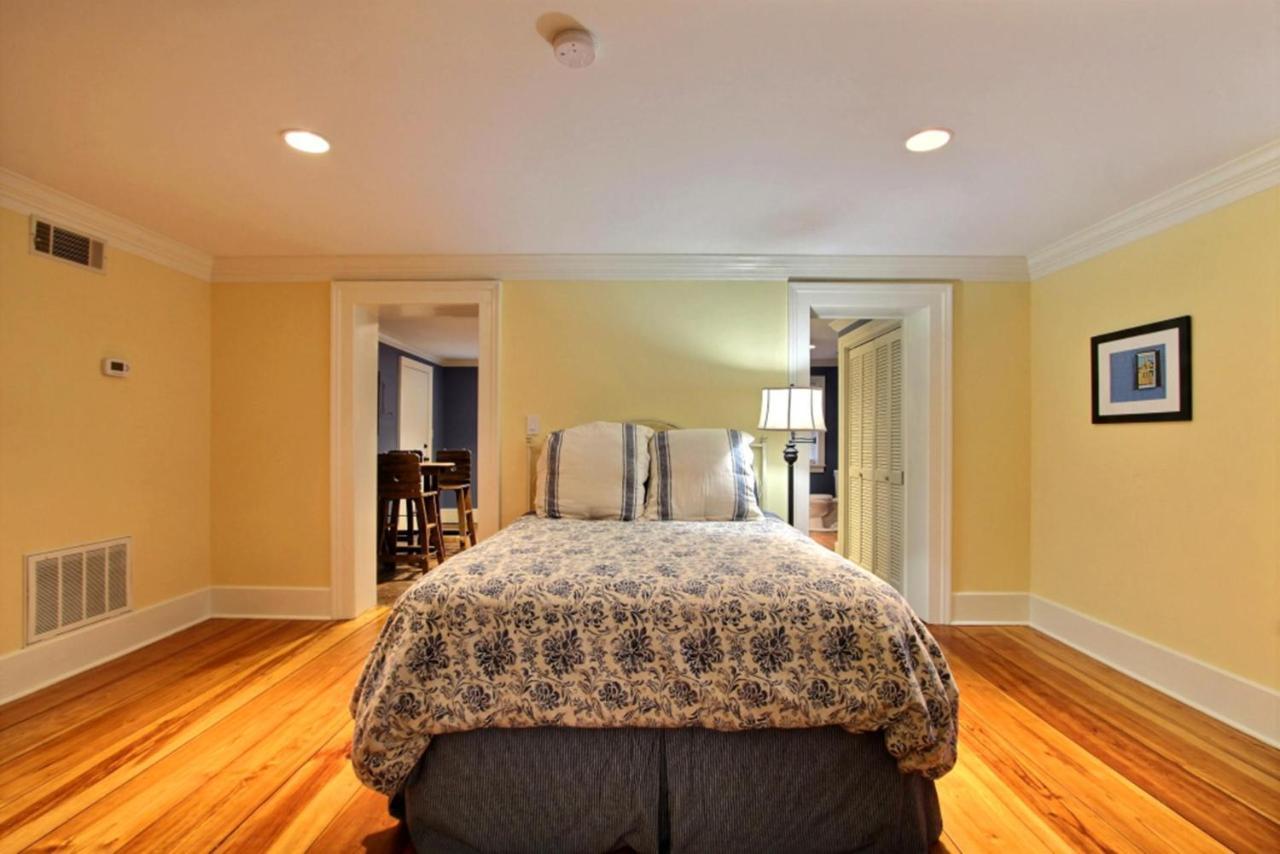 Bird Baldwin Magnolia Suite Savannah Exterior photo
